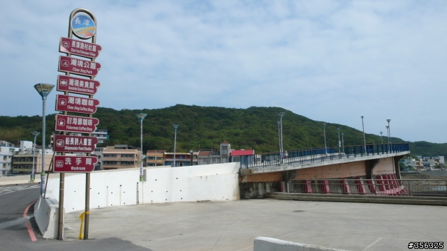 [遊記] 單車基隆東西岸經典行-觀看麗星郵輪進港+基隆燈塔.....