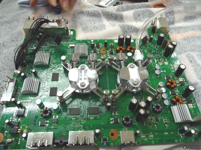 XBOX360改水冷~~~!!