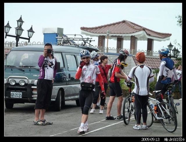 [分享]2009/9/13 梅山36彎 (黑白拍)