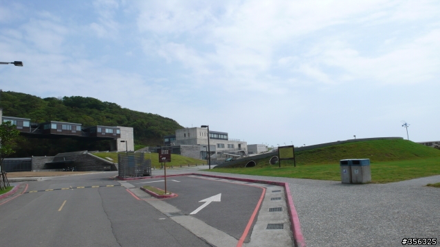 [遊記] 單車基隆東西岸經典行-觀看麗星郵輪進港+基隆燈塔.....