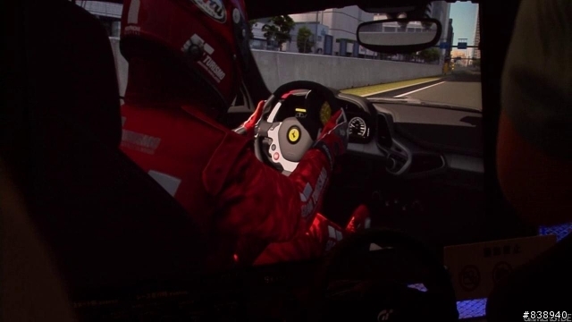 GT5在TGS上的DEMO出現Lamborghini Gallardo LP560-4和Ferrari 458 Italia , 2010年3月日本上市!! 新增FM3翻車畫面
