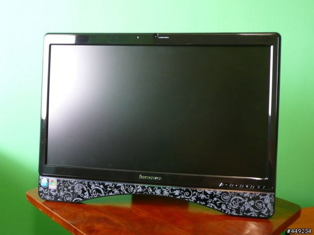連老外也瘋狂的AIO－C300