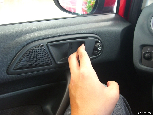 Fiesta Trend 1.4 賞車照70P