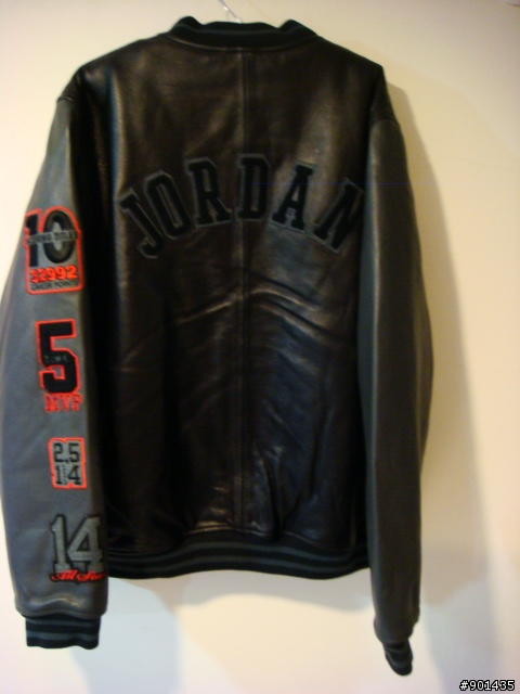 【開箱】Michael Jordan 名人堂限量皮衣