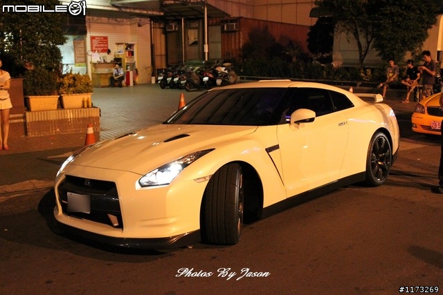 25號的高雄Dreams 超跑之夜(照片小多