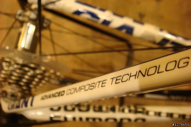 ［分享］２０１０Tcr Advance Giro 開箱文