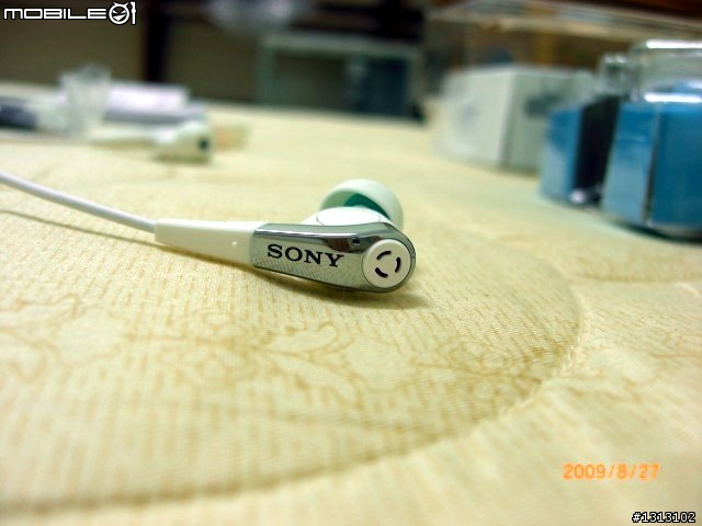 [開箱]SONY MDR-NC33入耳式抗噪耳機