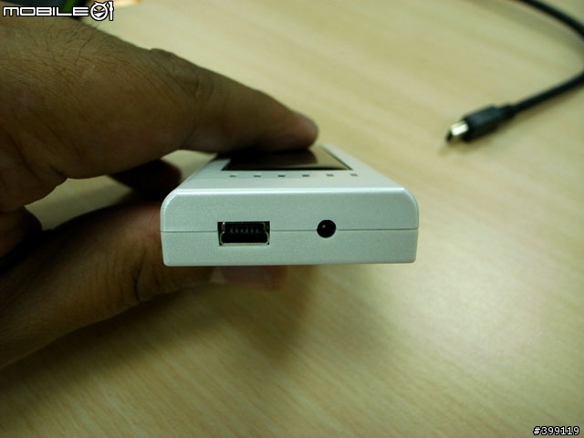 [環保也要實用]隨身型多用途太陽能Power Bank