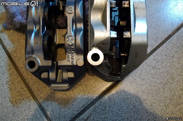 制動--神兵利器--Brembo一體成形輻射卡鉗+FREN TUBO 碳纖維油管