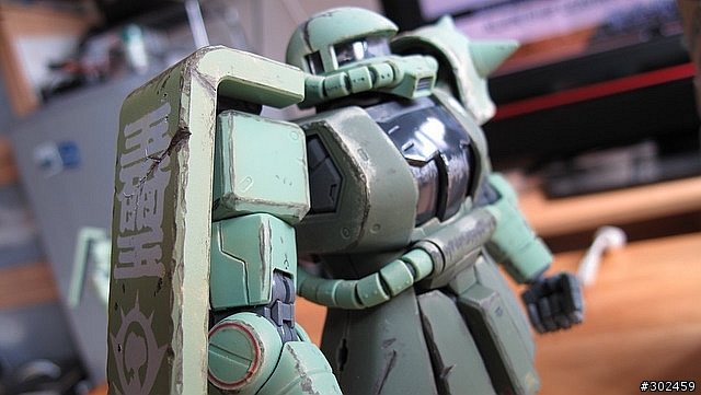 MG重力戰線Zaku發光實驗作