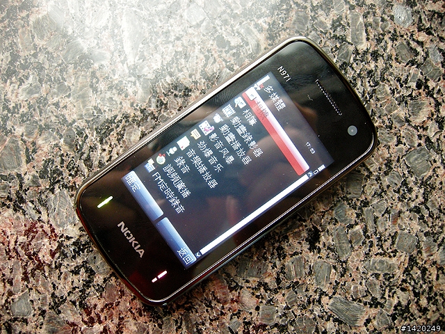 N97i？N[]kia N97i簡易開箱分享