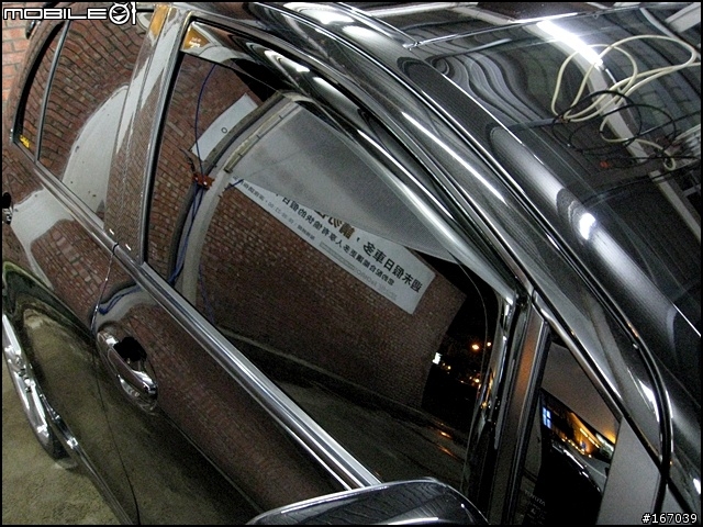 TOYOTA YARIS 崁入式晴雨窗..完工!!