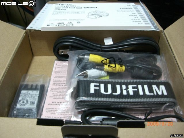 富士 FinePix S200EXR 開箱文