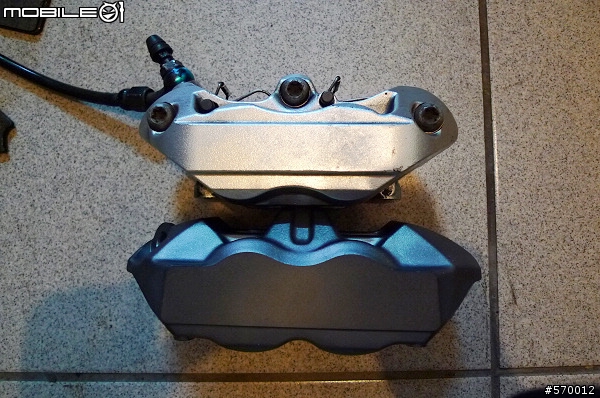 制動--神兵利器--Brembo一體成形輻射卡鉗+FREN TUBO 碳纖維油管