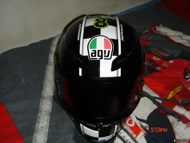 [純開箱文]AGV GP-TECH ROSSI 8次世界冠軍 冠軍帽入手