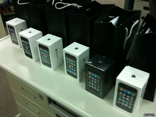 [大家排排照]iPhone公司企購方案今天到貨!