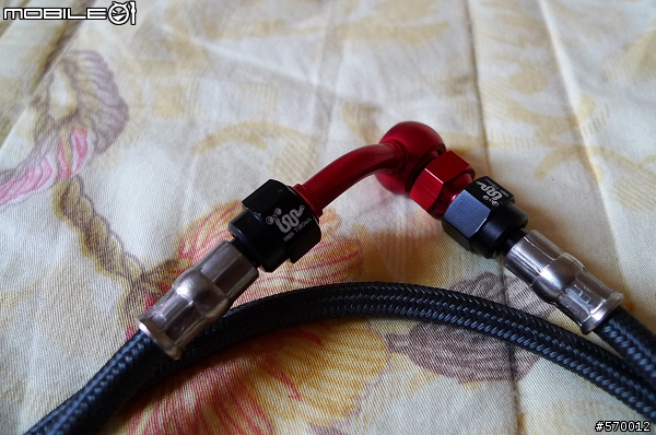制動--神兵利器--Brembo一體成形輻射卡鉗+FREN TUBO 碳纖維油管
