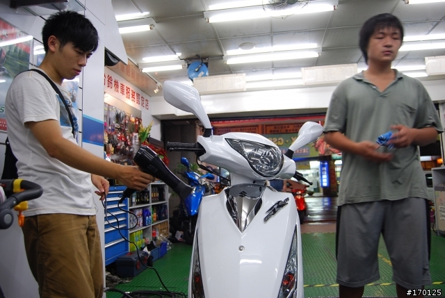 [尊爵-經濟-實用]GSR FI 開箱分享（附新車美容全圖文教學）