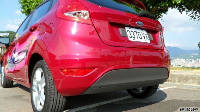 「開箱」Ford Fiesta讓女生也能擁有駕駛樂趣
