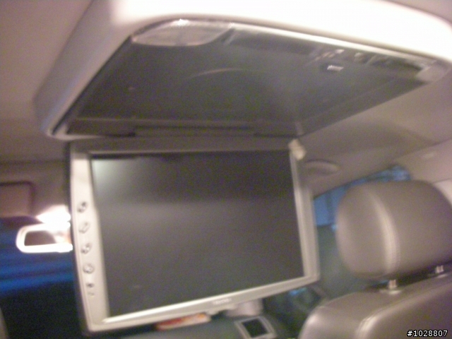 (分享)VW T5 Multivan HL 神奇小桌子