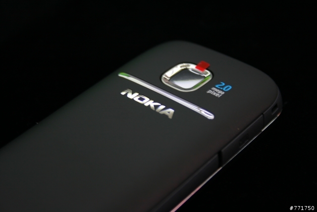 2字輩霸主~好樣的NOKIA 2730