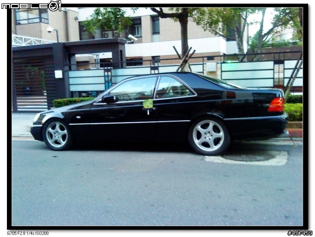 想請問這台車MB車的型號是