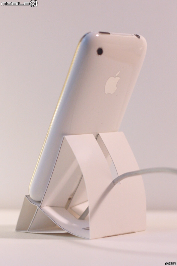 【強力推薦】iphone and itouch paper stand / dock 折紙支架