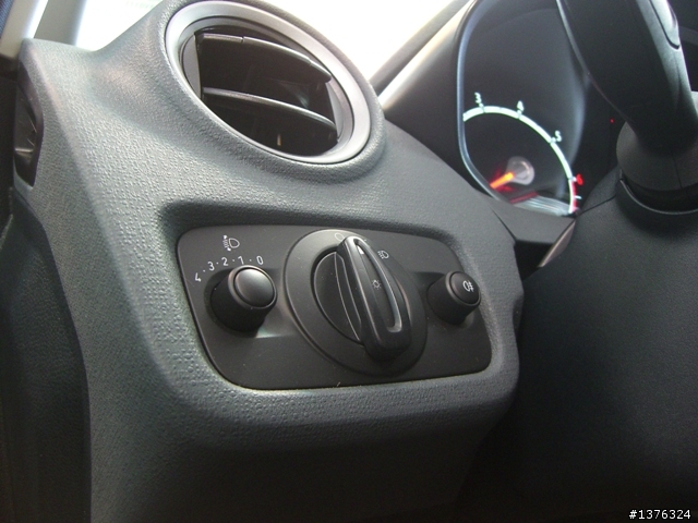 Fiesta Trend 1.4 賞車照70P