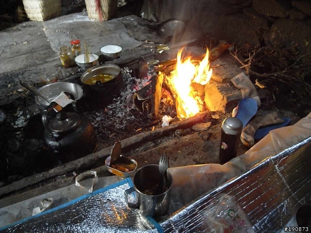 [遊記] 從地獄走向天堂的路 第十一天 日薩牧場→貢嘎沖古寺，轉搭車至稻城