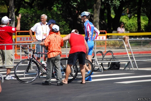 2009.09.12 台北聽障奧運-自由車 (意外篇)