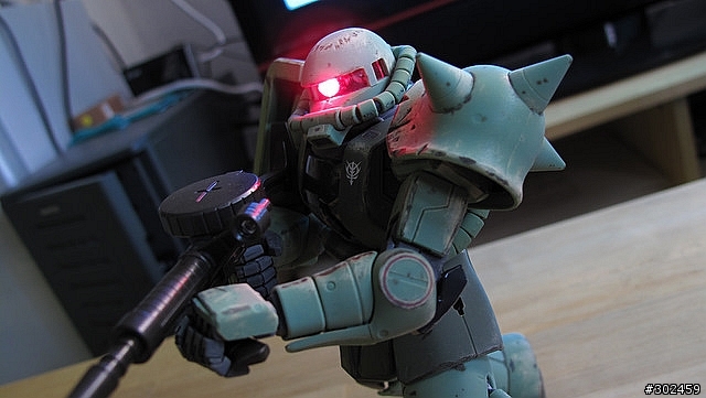 MG重力戰線Zaku發光實驗作