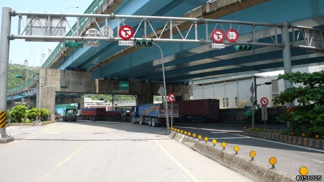 [遊記] 單車基隆東西岸經典行-觀看麗星郵輪進港+基隆燈塔.....