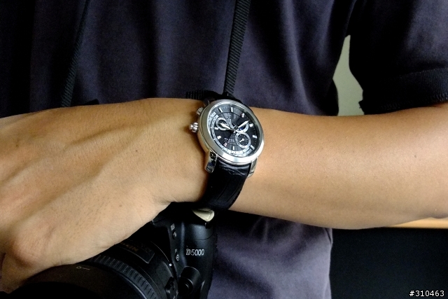 [開箱]CITIZEN ECO-DRIVE 光動能月相錶 AP1001-19E