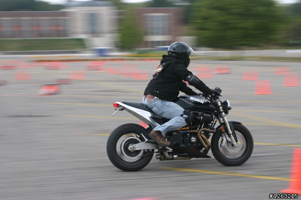 記一次美國大學重機俱樂部的活動