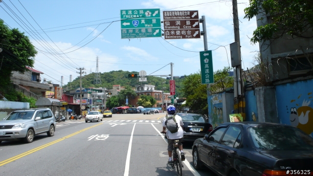 [遊記] 單車基隆東西岸經典行-觀看麗星郵輪進港+基隆燈塔.....