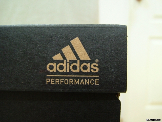 分享：adizero XT 專業越野跑鞋