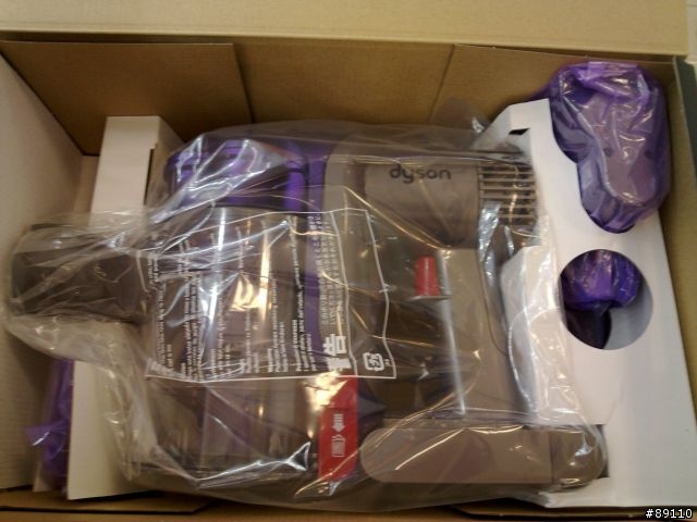 新登場,手提吸塵器界中的小霸王!! DYSON DC31開箱分享