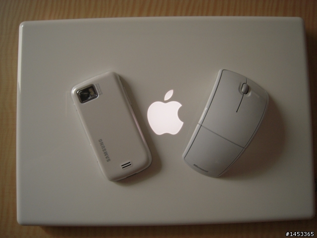 白色Mac.Ipod.Arc與S8000敗家入手啦