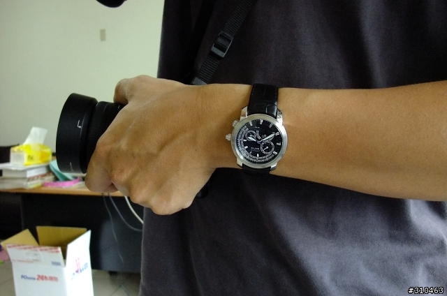 [開箱]CITIZEN ECO-DRIVE 光動能月相錶 AP1001-19E