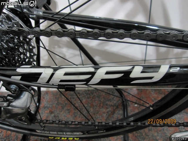 我的09年DEFY 2入手了