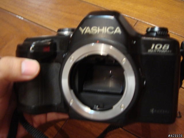 YASHICA 108單眼相機 加 一顆不知名鏡頭