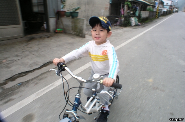 4歲小朋友 單日挑戰35公里，花蓮-太魯閣-花蓮