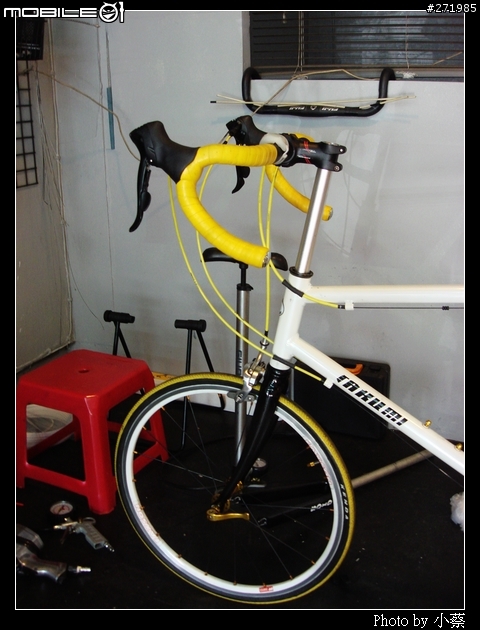 【我也來開箱】小徑小折福音、碳纖維一吋無牙前叉