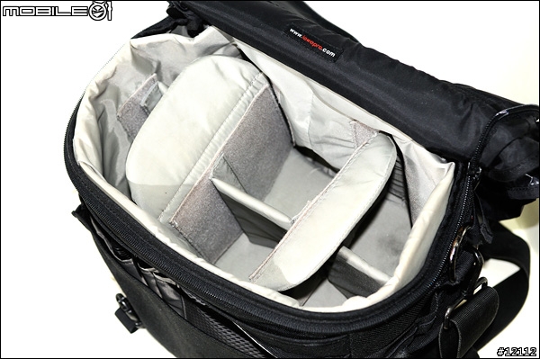 請問有關 Lowepro Classified 200 AW 這個包包