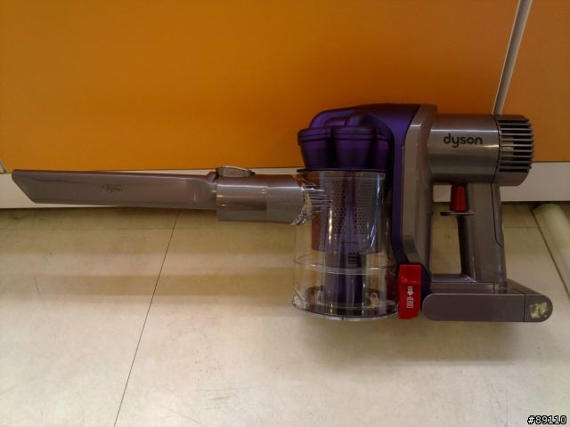 新登場,手提吸塵器界中的小霸王!! DYSON DC31開箱分享