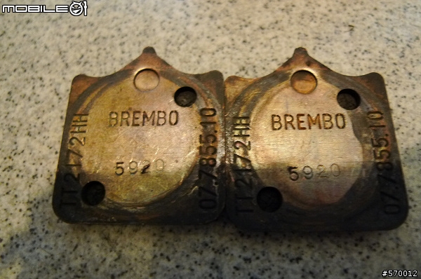 制動--神兵利器--Brembo一體成形輻射卡鉗+FREN TUBO 碳纖維油管