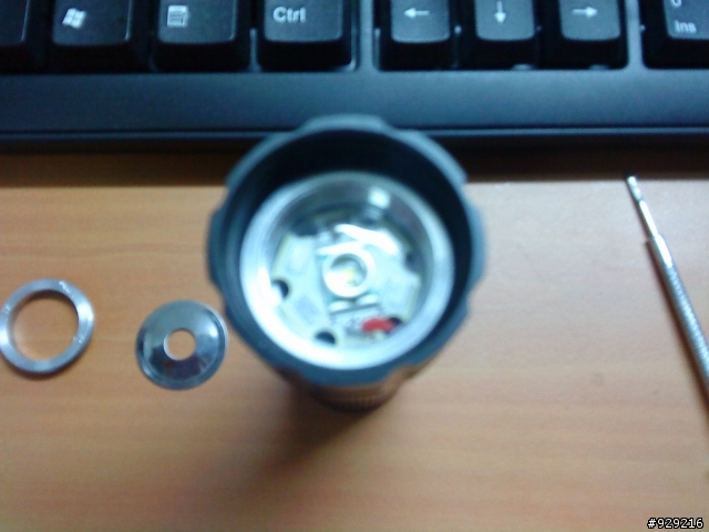 第3代旋轉變焦手電筒不負責任開箱文