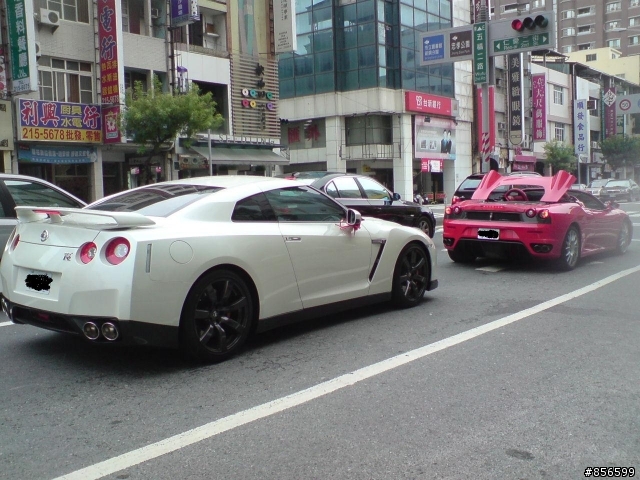 (高雄)10月6日的敞篷F430+白GT-R