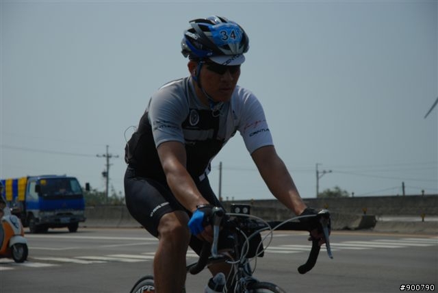 400K照片上午11:00~13:00香山～下午15:00左右～竹圍漁港