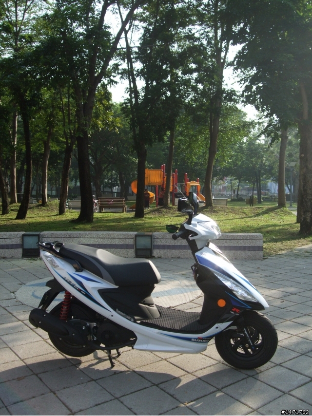 人生第一輛機車:Mobile01僅有的NEX八耐版(白藍)